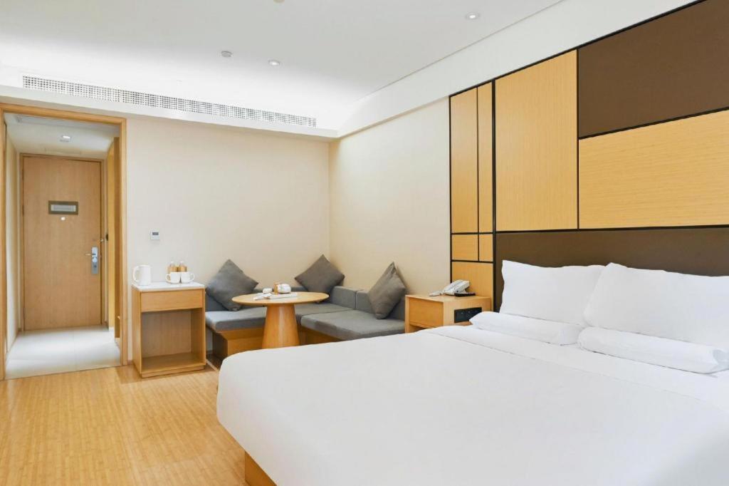 Ji Hotel Shanghai Hongqiao Yan'An XI Road Exterior foto