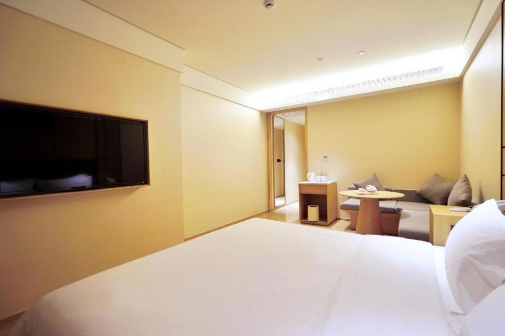 Ji Hotel Shanghai Hongqiao Yan'An XI Road Exterior foto