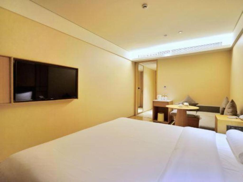 Ji Hotel Shanghai Hongqiao Yan'An XI Road Exterior foto